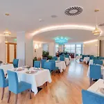 Doubletree By Hilton - Plaza