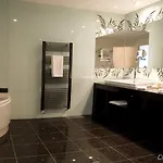 Doubletree By Hilton - Plaza