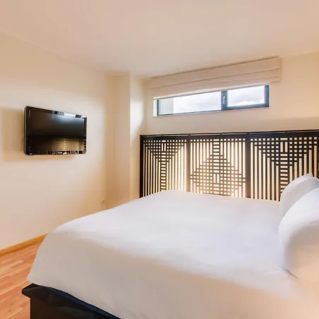 מלון Doubletree By Hilton - Plaza קלוז'-נאפוקה
