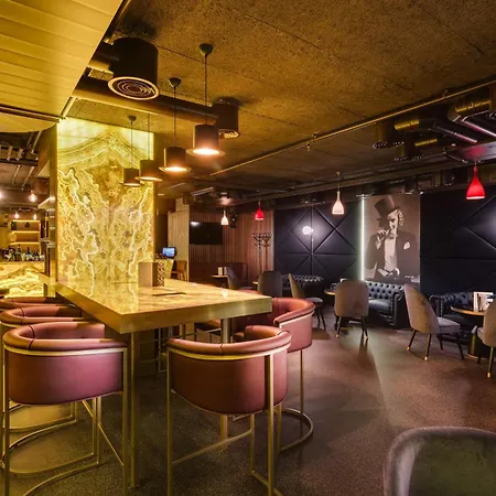 Doubletree By Hilton - Plaza Hotel