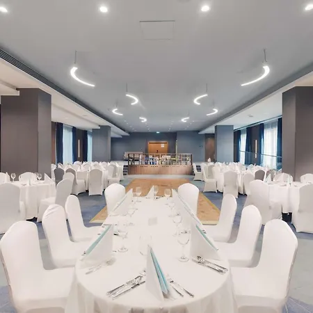 Doubletree By Hilton - Plaza Hotel 5*