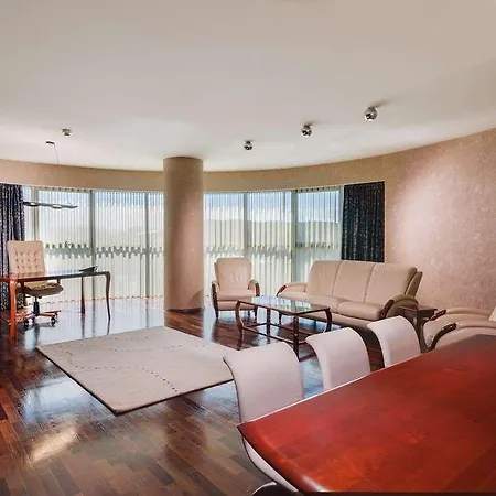 Hotel Doubletree By Hilton - Plaza