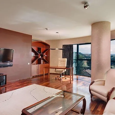 Doubletree By Hilton - Plaza Hotel 4*