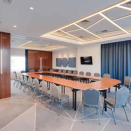 Doubletree By Hilton - Plaza 4*