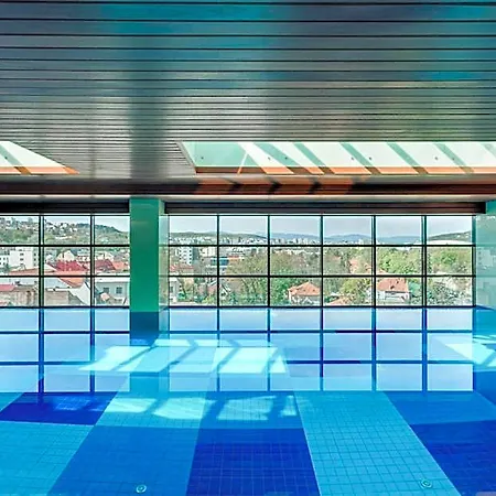 Doubletree By Hilton - Plaza 4*