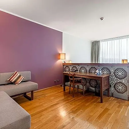 ホテル Doubletree By Hilton - Plaza 4*