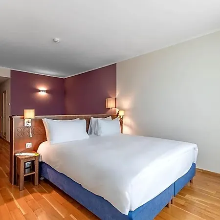 Doubletree By Hilton - Plaza ホテル 4*
