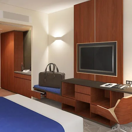 Doubletree By Hilton - Plaza 4*