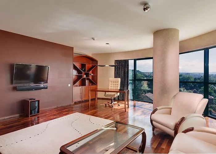 Doubletree By Hilton - Plaza Hotel 4*