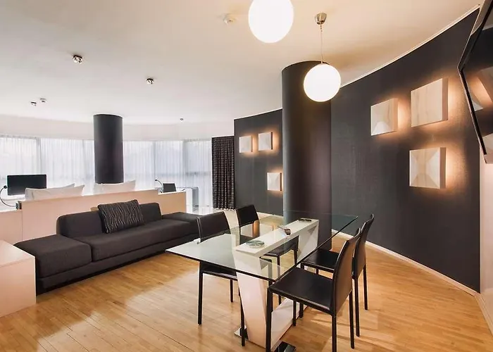 Ξενοδοχείο Doubletree By Hilton - Plaza 4*