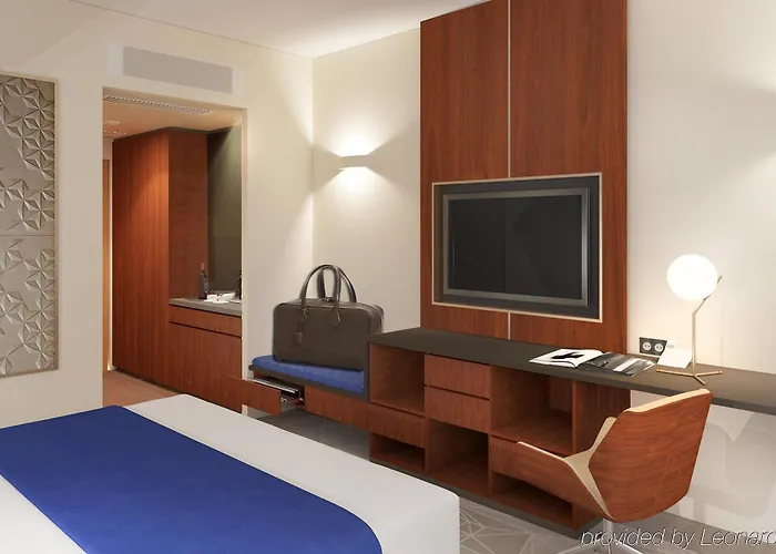 Doubletree By Hilton - Plaza 4*