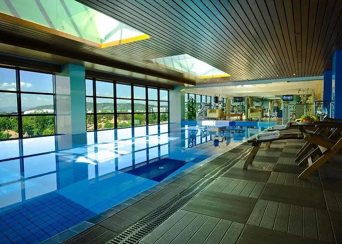 Doubletree By Hilton - Plaza