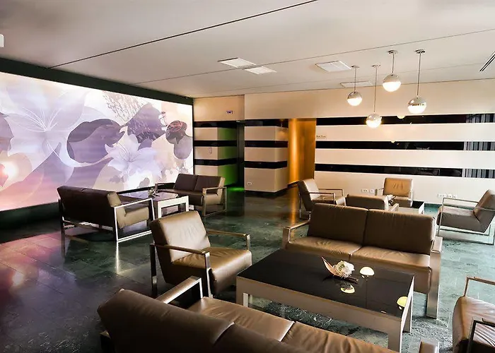 Doubletree By Hilton - Plaza Ξενοδοχείο 4*