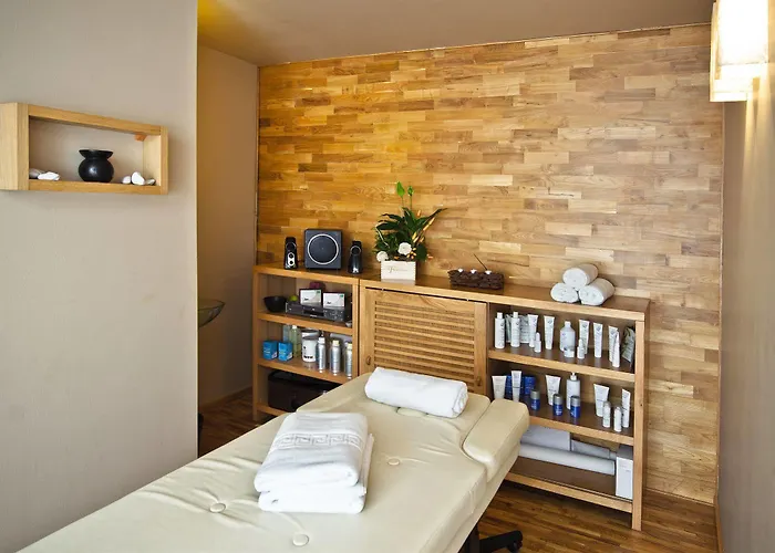 Doubletree By Hilton - Plaza 4*