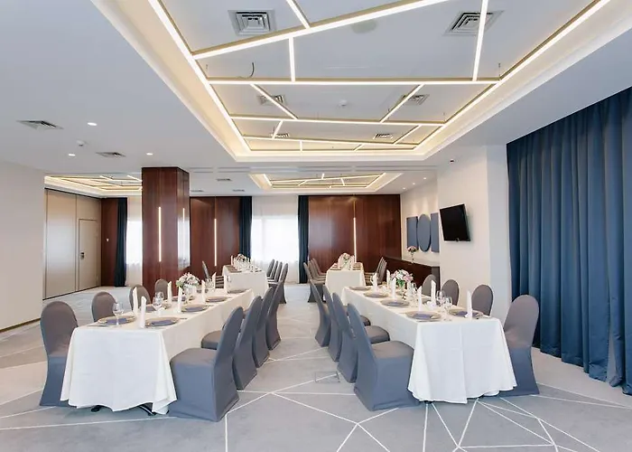 Doubletree By Hilton - Plaza Hotel